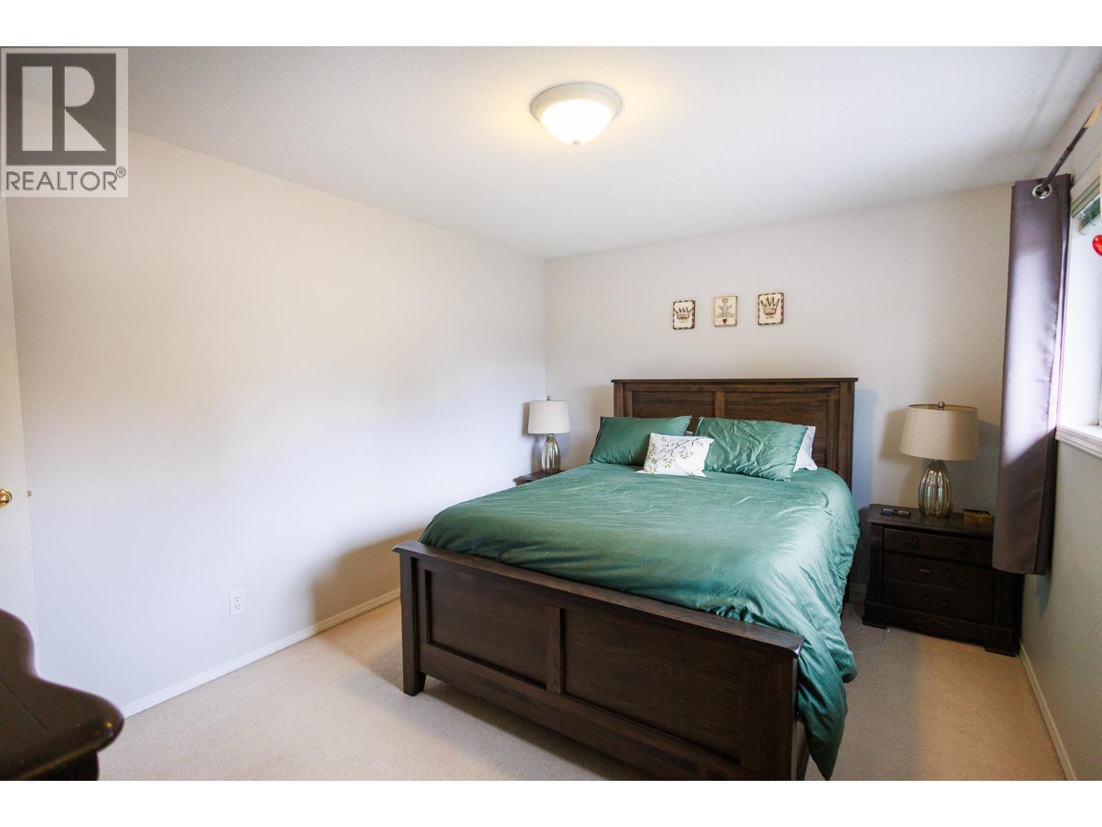 #6-5108 MEDEEK Avenue, Terrace