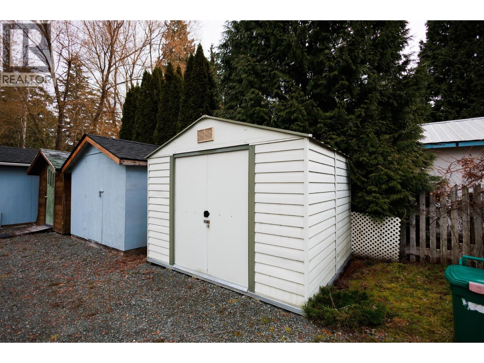 #6-5108 MEDEEK Avenue, Terrace