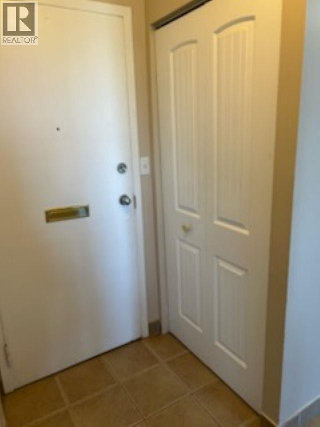 #1003 1501 QUEENSWAY STREET - 15