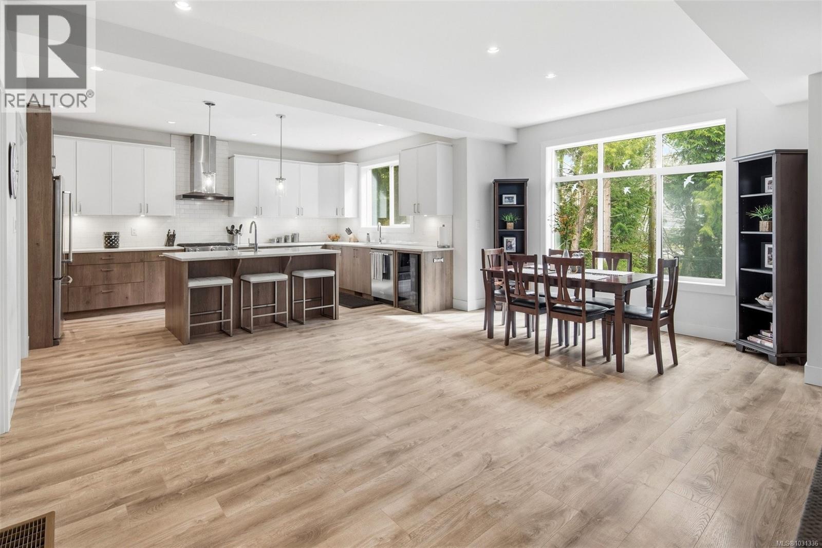 3520 PAPERBARK CRES - 16