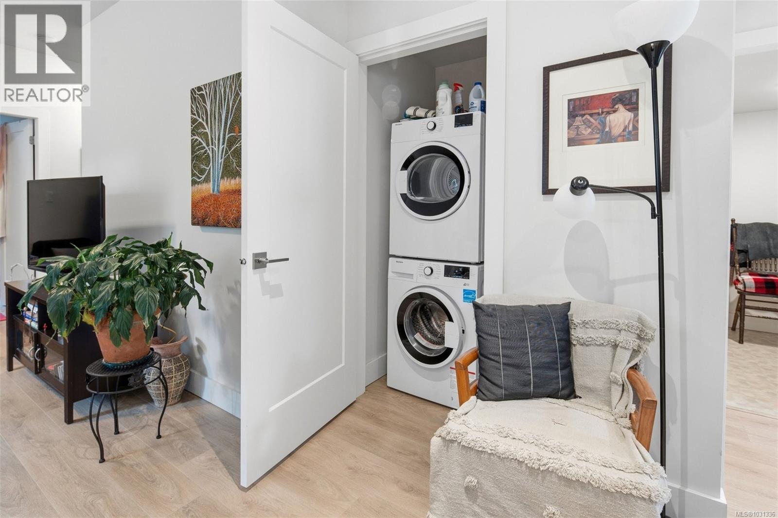 3520 PAPERBARK CRES - 46