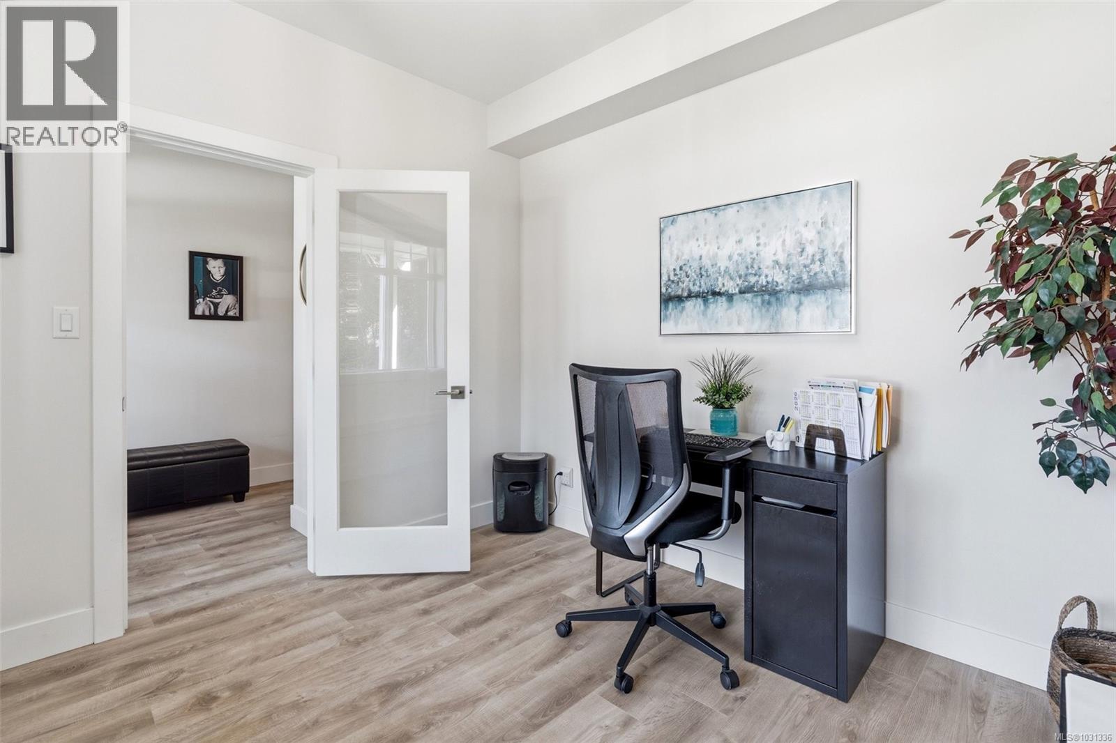 3520 PAPERBARK CRES - 8