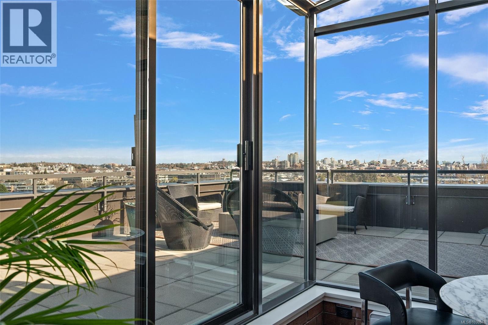 #PH1 103 GORGE RD E - 13