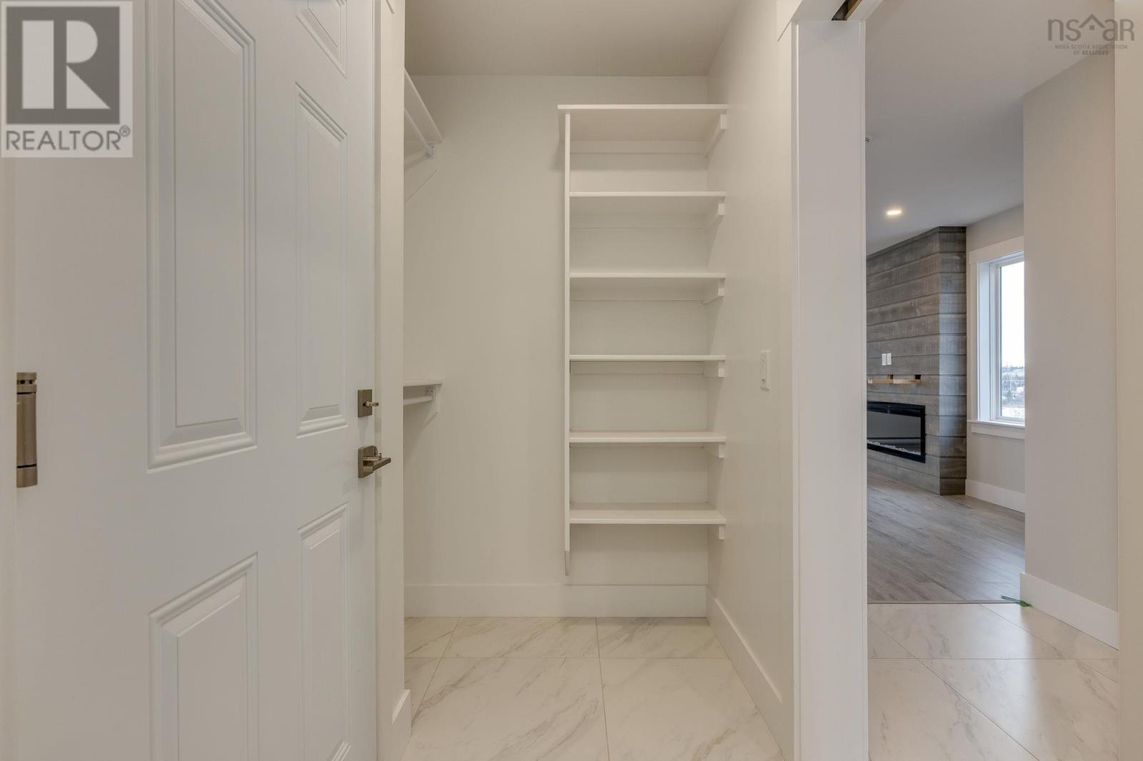 Property 41 of 47 of 2039 119 Flatrock Crescent