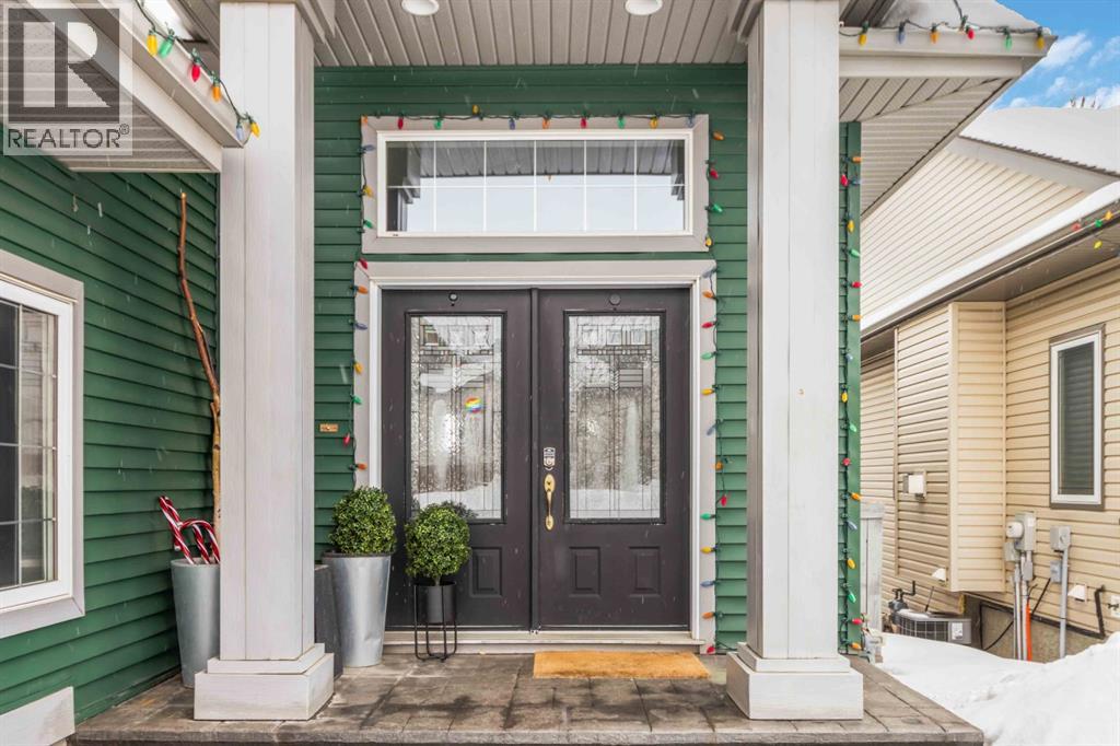 240 Lindstrom Crescent, Fort McMurray