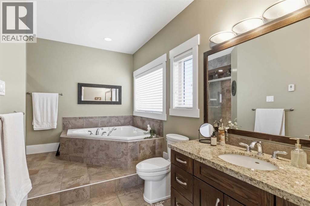 240 Lindstrom Crescent, Fort McMurray