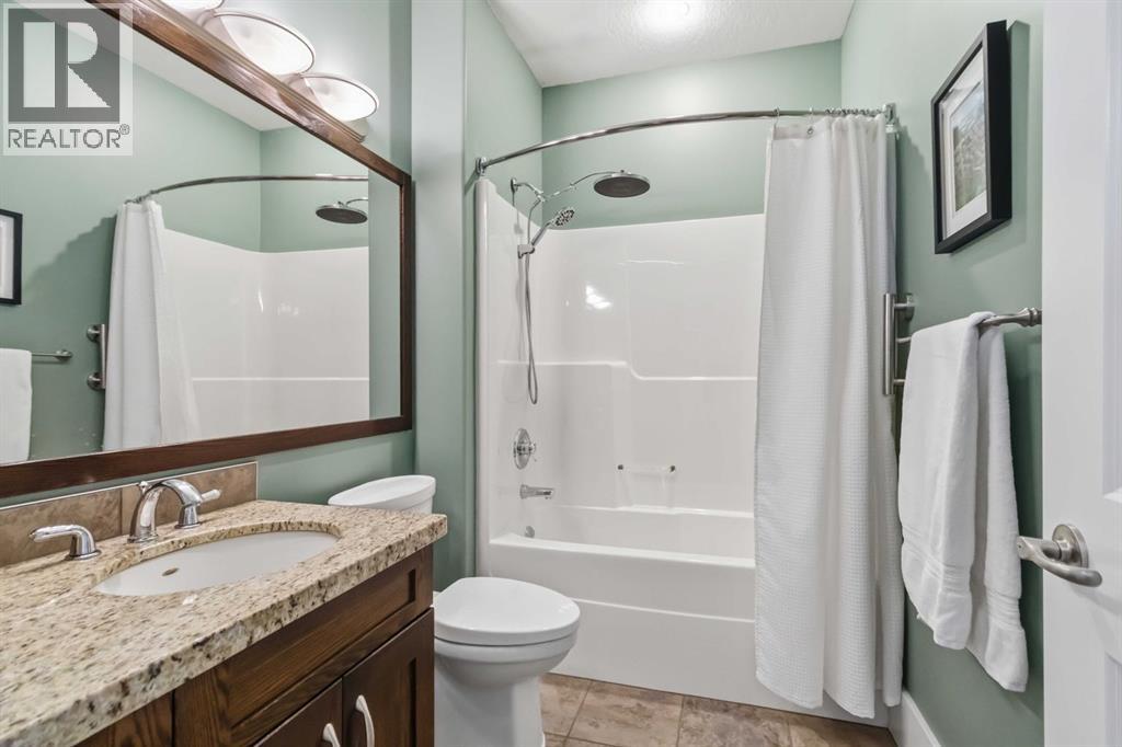 240 Lindstrom Crescent, Fort McMurray