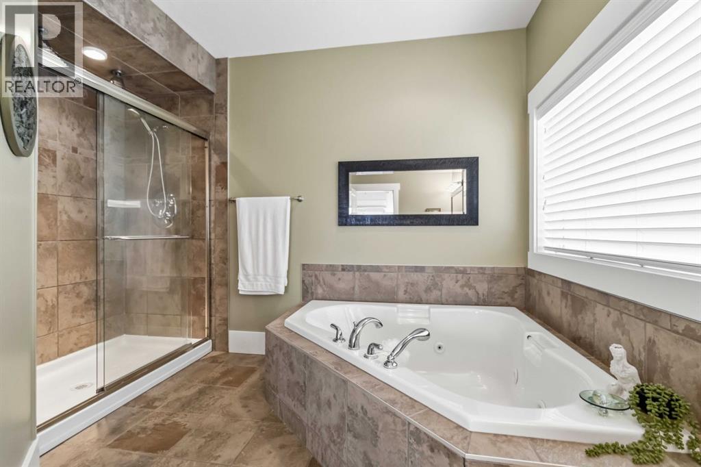 240 Lindstrom Crescent, Fort McMurray