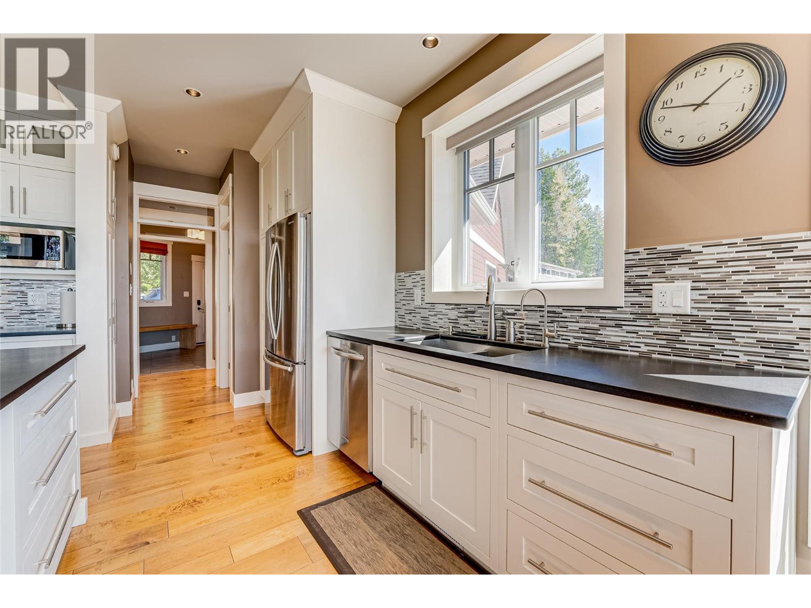 6054 Lynx Drive, Vernon