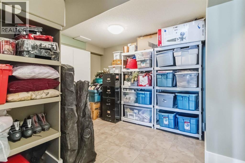 240 Lindstrom Crescent, Fort McMurray