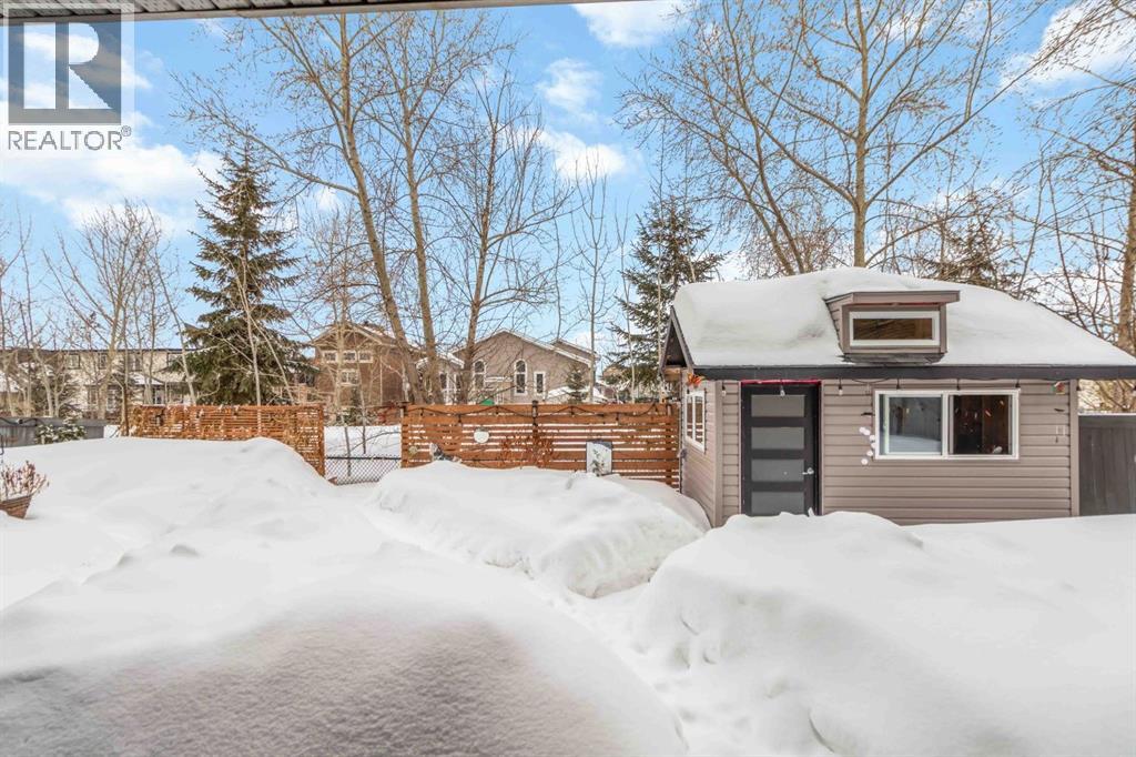 240 Lindstrom Crescent, Fort McMurray