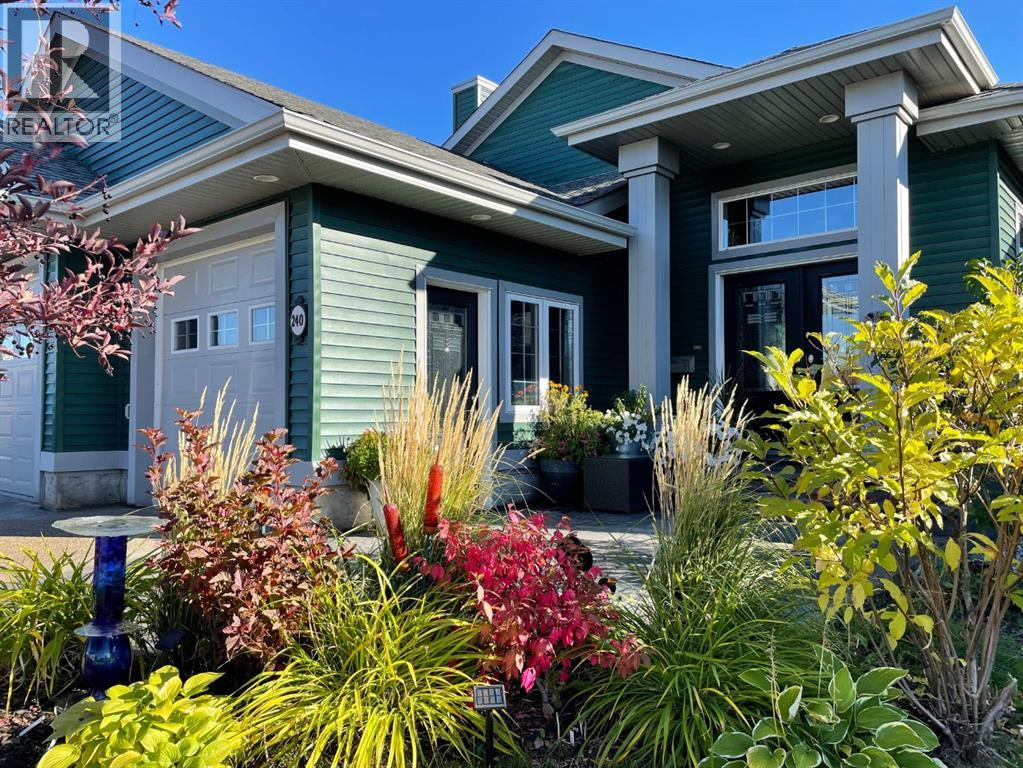 240 Lindstrom Crescent, Fort McMurray