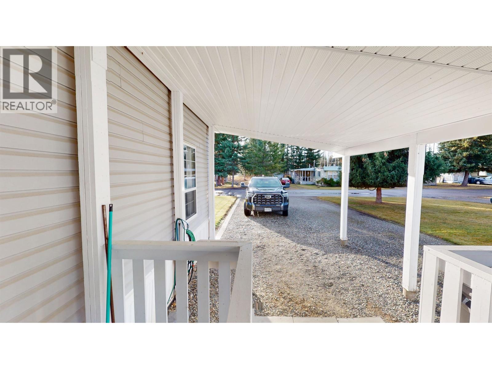 #43 313 WESTLAND ROAD - 29