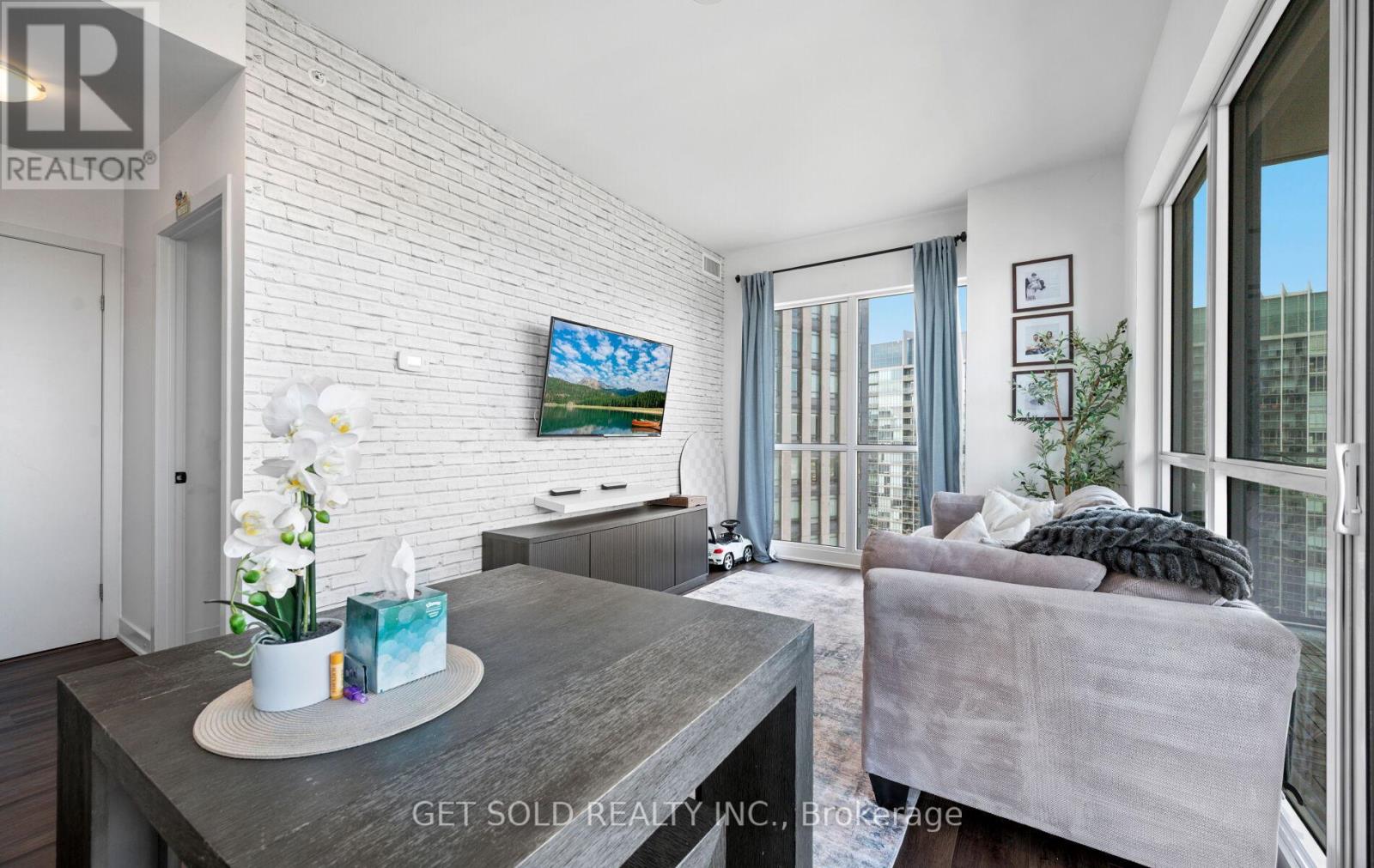 #2407 10 PARK LAWN ROAD - 10