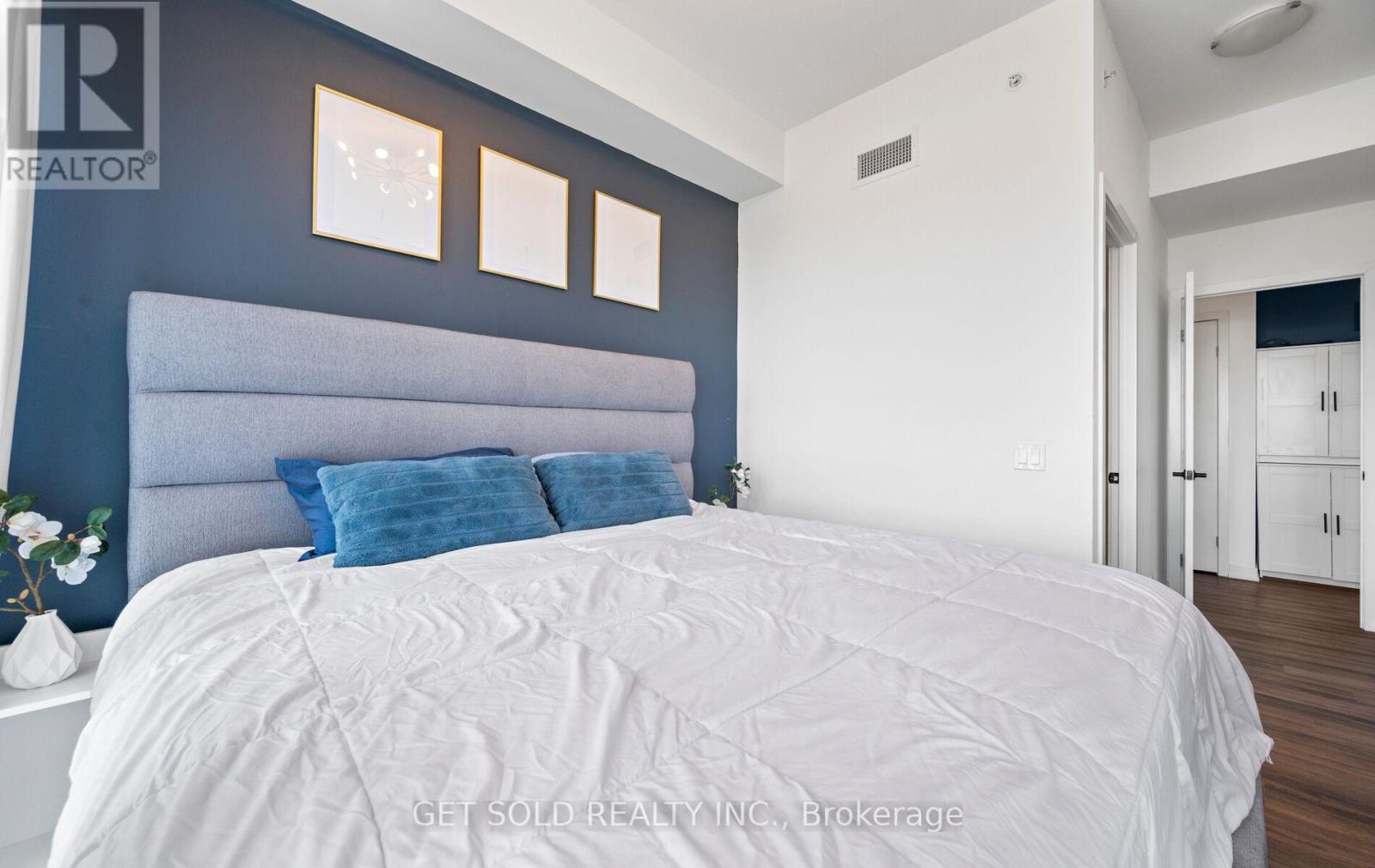 #2407 10 PARK LAWN ROAD - 19