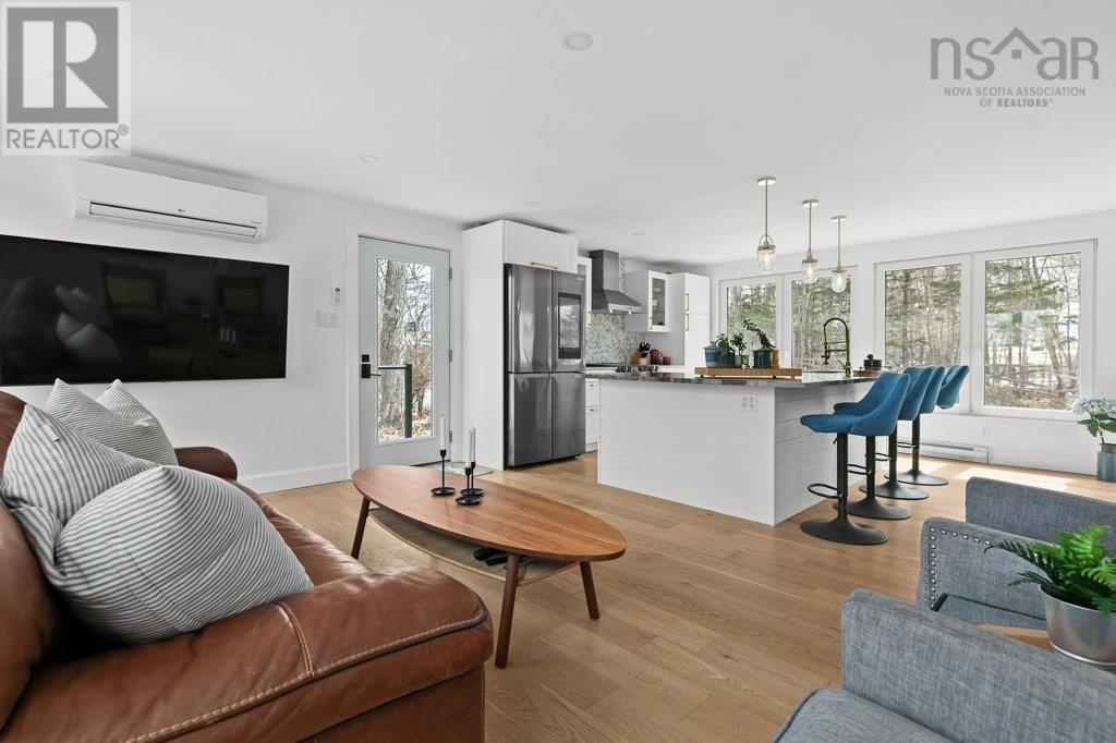 Property 15 of 46 of 132 Regent Street