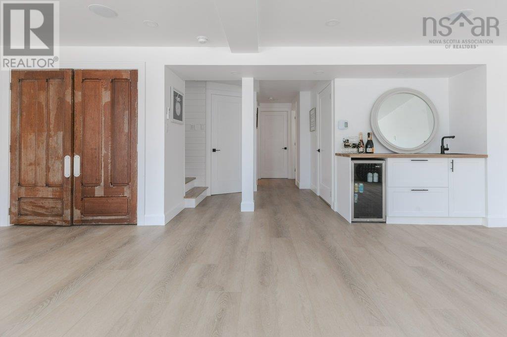 Property 26 of 46 of 132 Regent Street