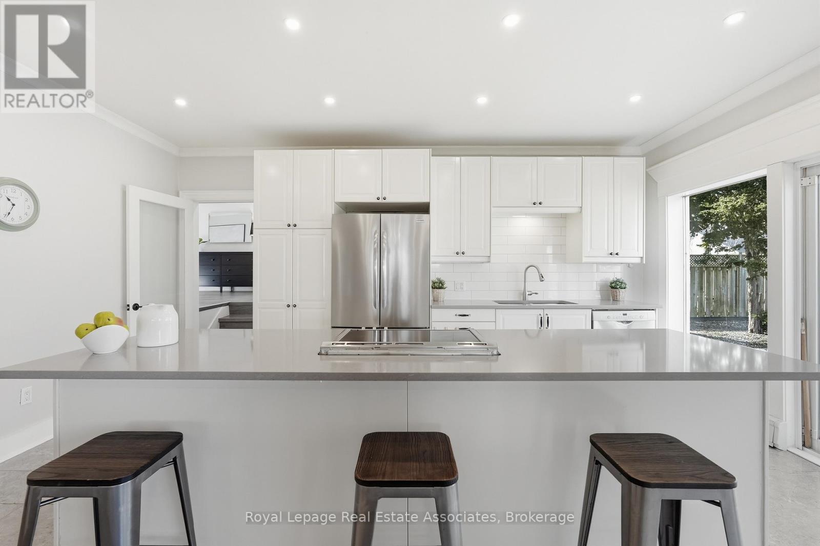 56 KING STREET - 15