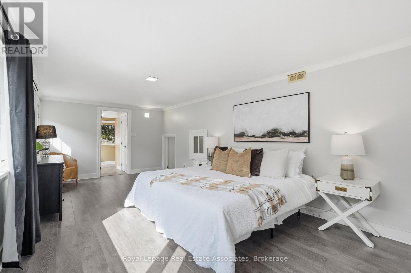 56 KING STREET - 29