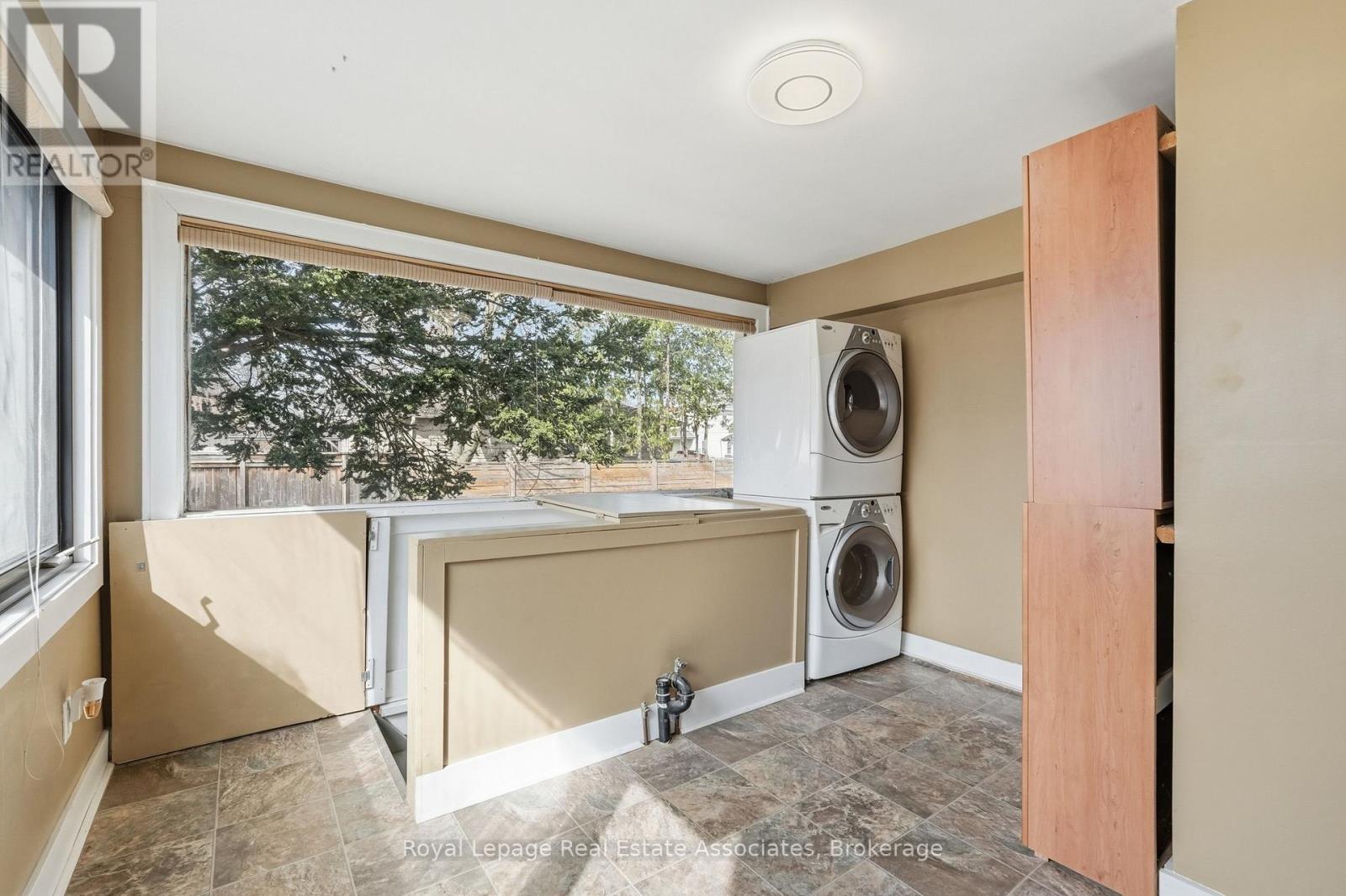 56 KING STREET - 35