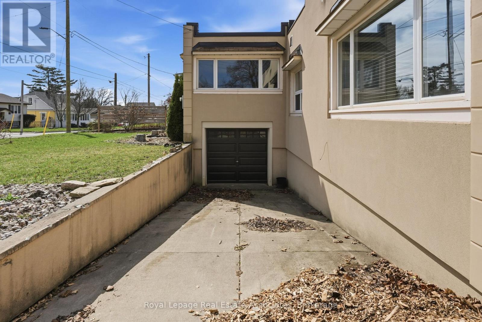 56 KING STREET - 37