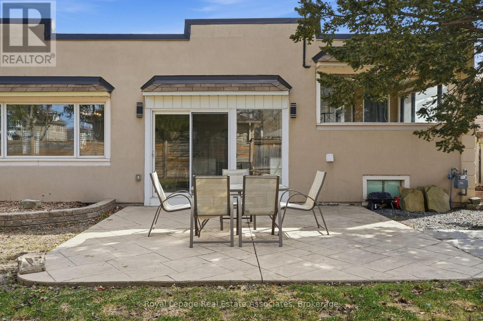 56 KING STREET - 40