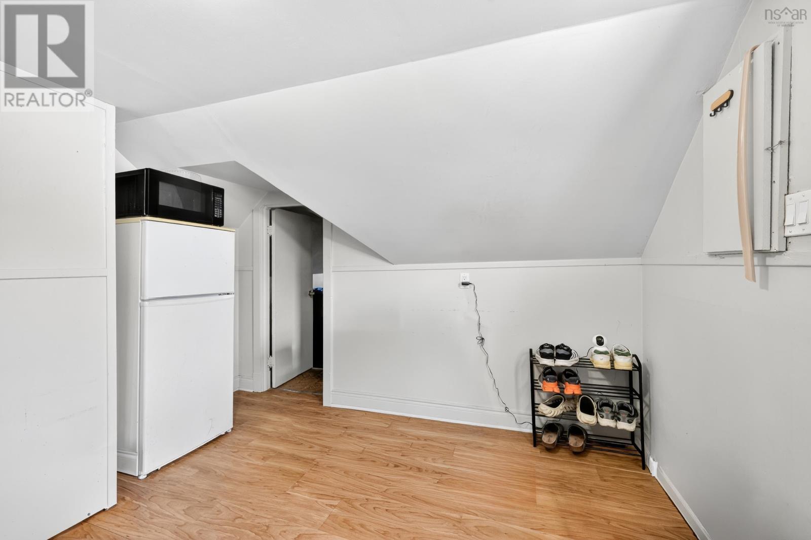 Property 2 of 43 of 116 Macrae Avenue