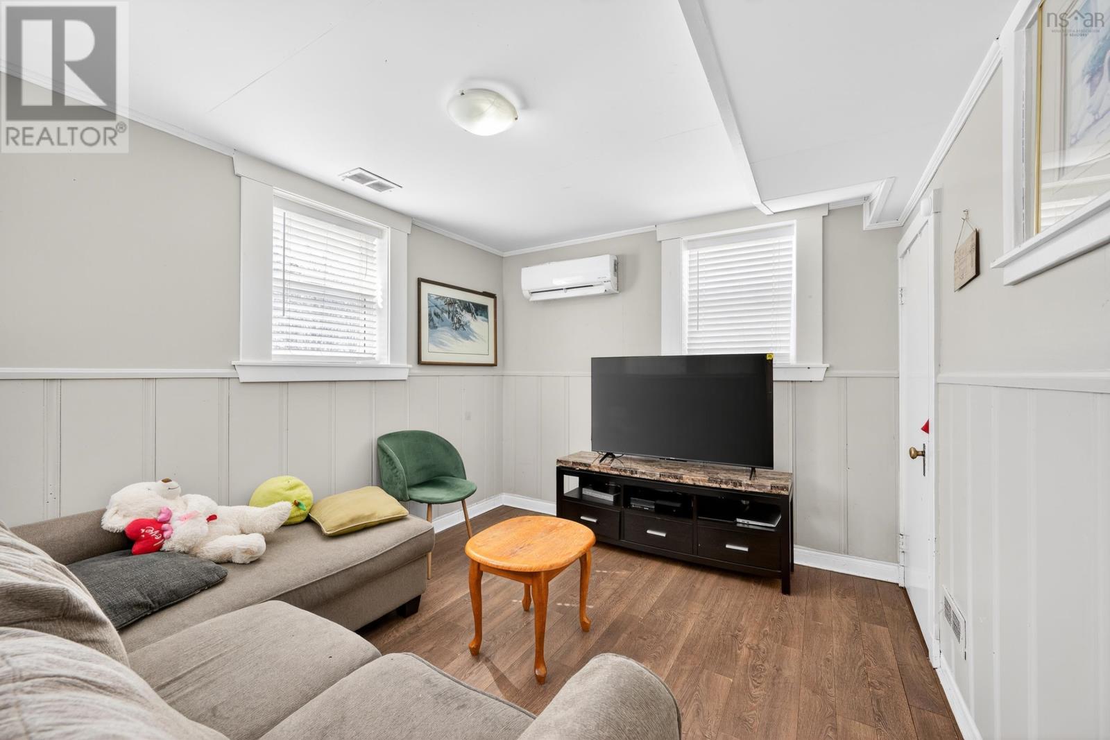 Property 8 of 43 of 116 Macrae Avenue