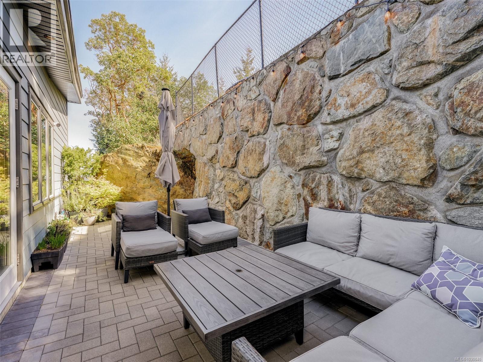 2226 ECHO VALLEY RISE - 22