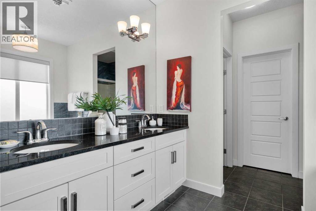 25 Fireside Landing, Cochrane