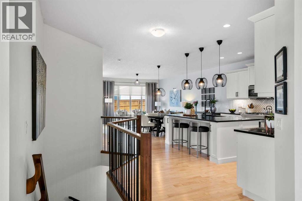 25 Fireside Landing, Cochrane