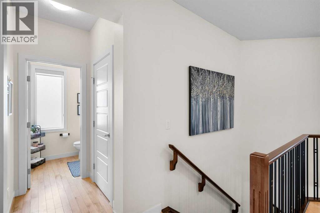 25 Fireside Landing, Cochrane