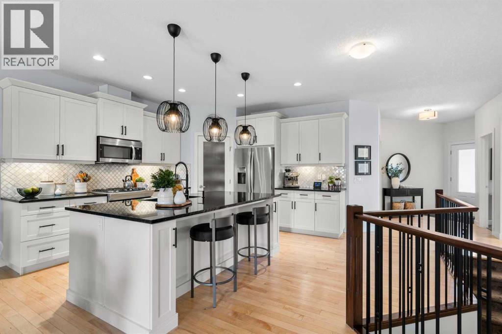 25 Fireside Landing, Cochrane