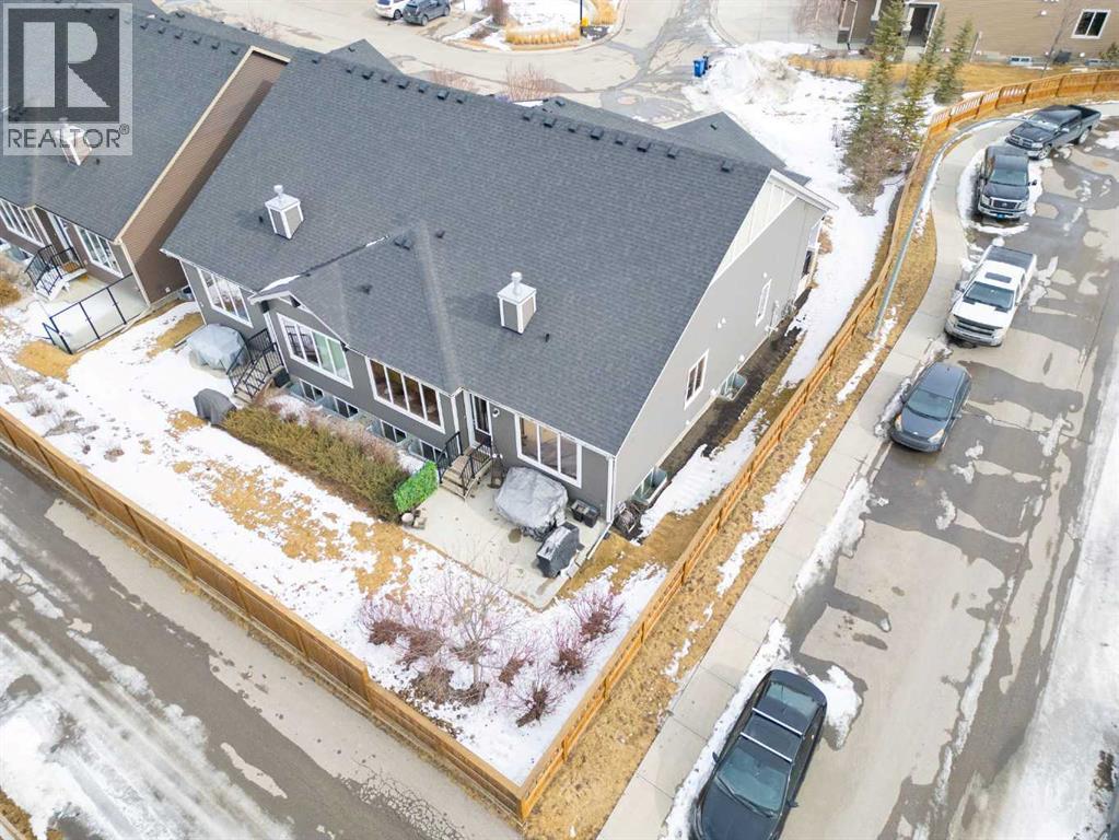 25 Fireside Landing, Cochrane