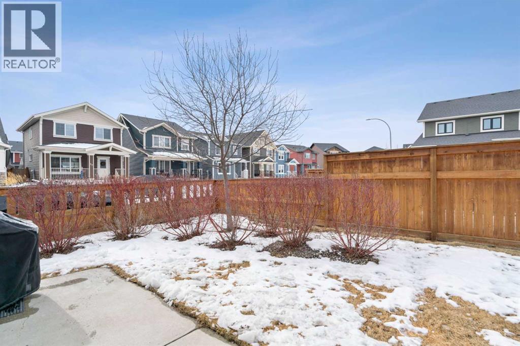 25 Fireside Landing, Cochrane