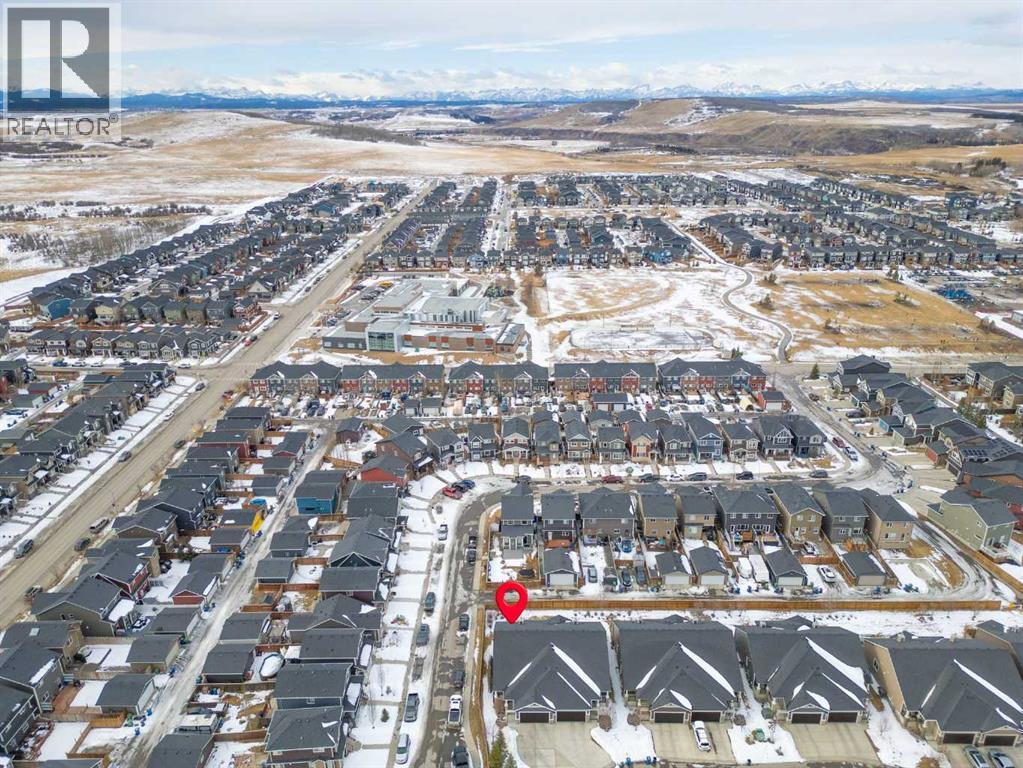 25 Fireside Landing, Cochrane