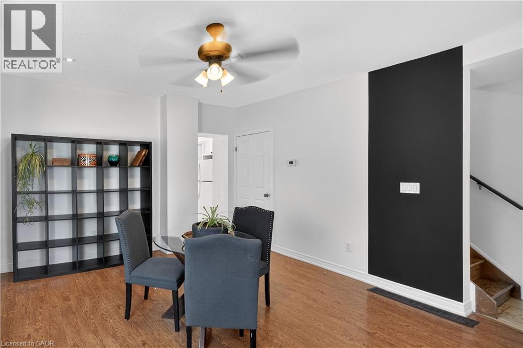 216 ROBERT Street - 9