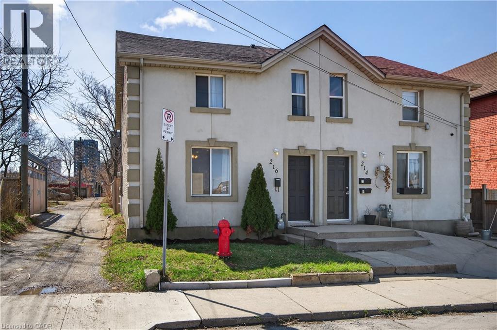 216 ROBERT Street - 2
