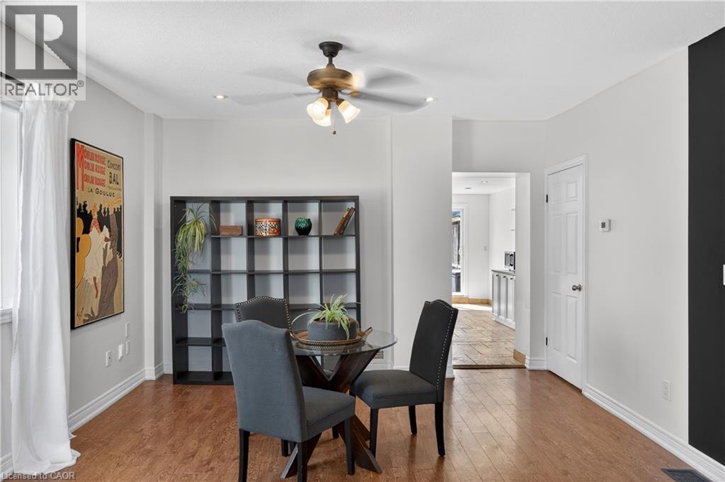 216 ROBERT Street - 11