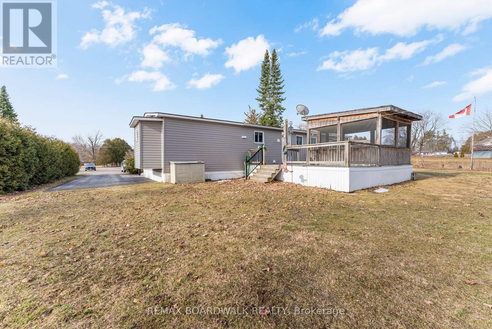 3 OTTERDALE CRESCENT — photo 37