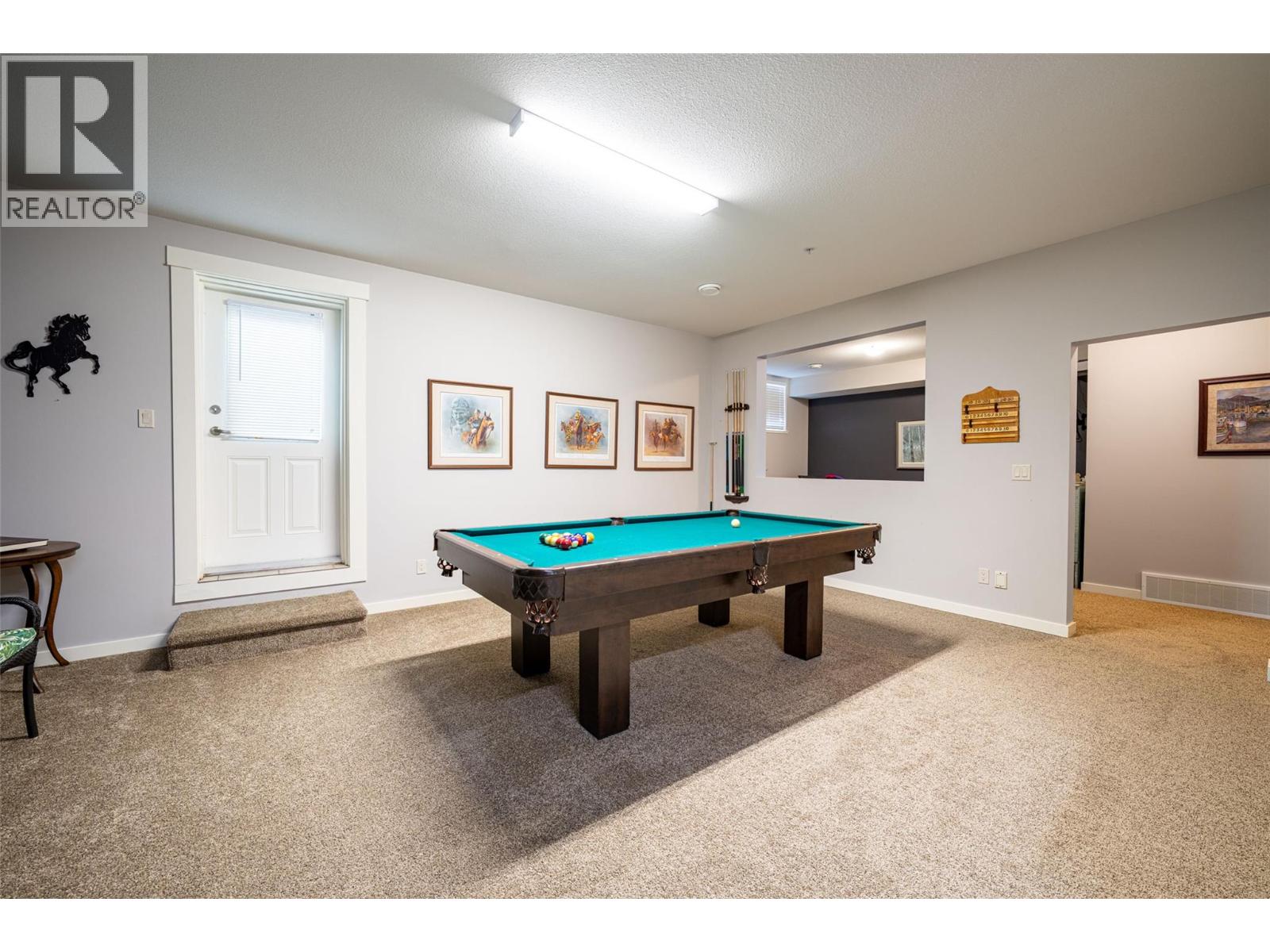 #27 2444 YORK AVENUE - 47