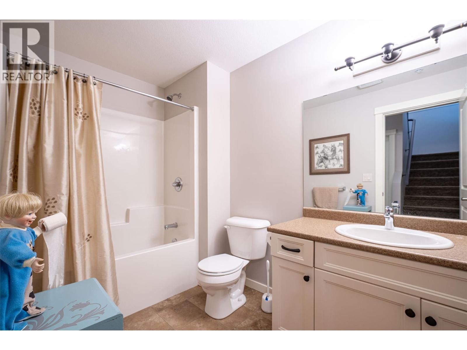 #27 2444 YORK AVENUE - 59