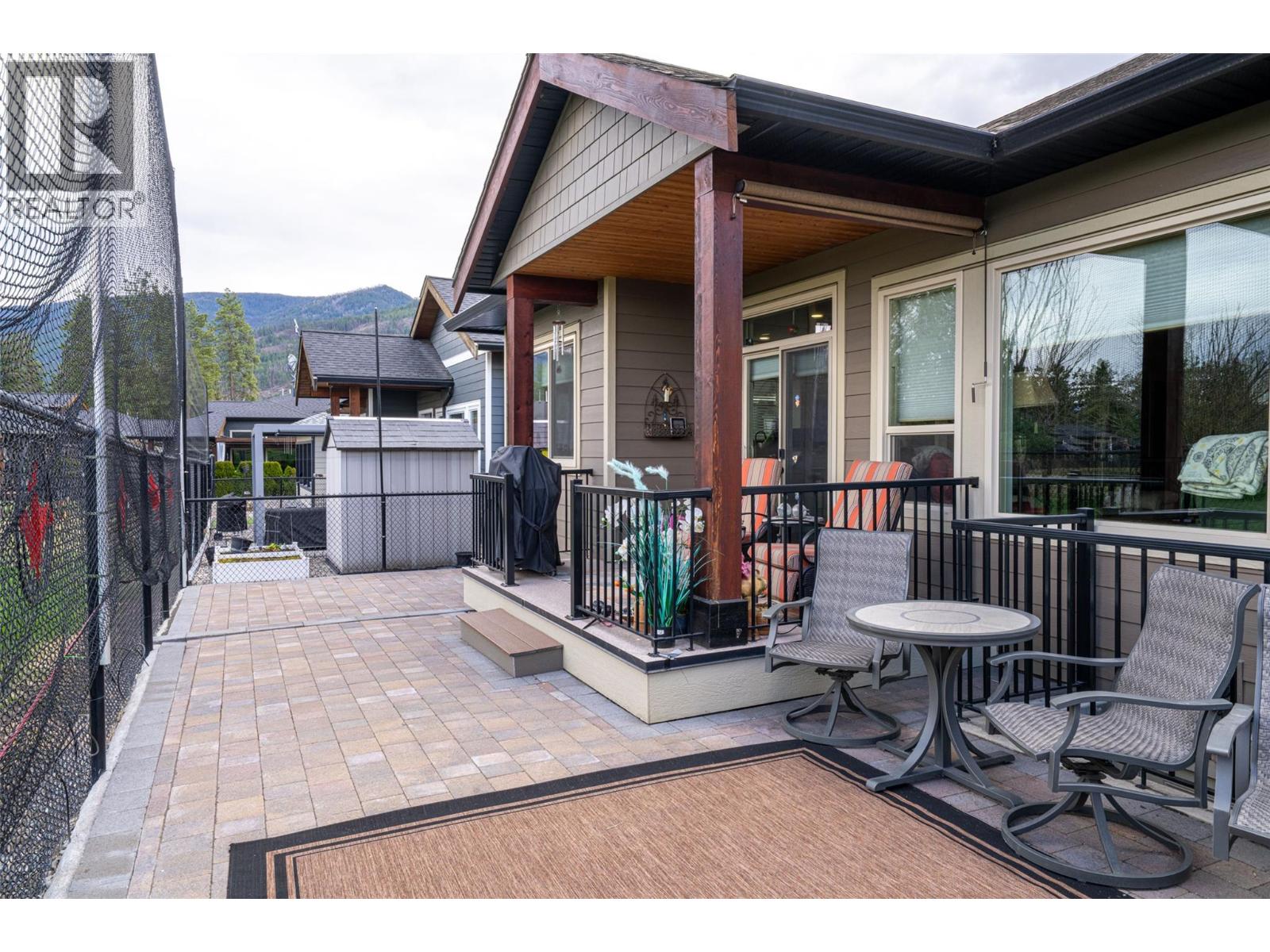 #27 2444 YORK AVENUE - 77