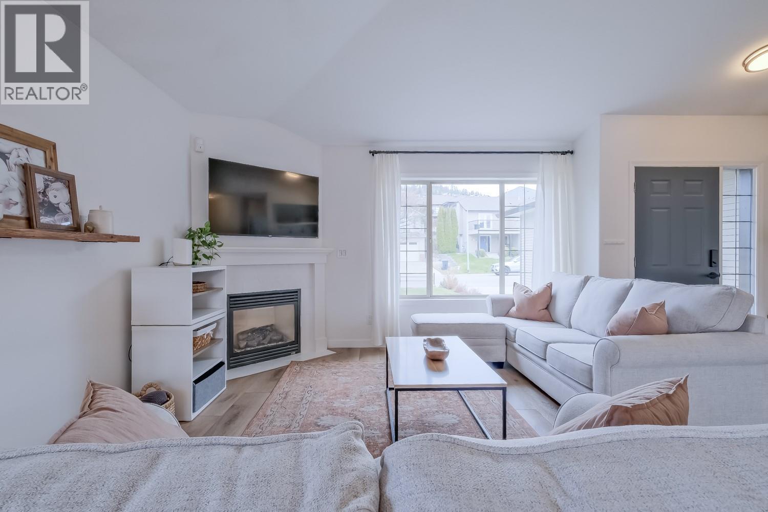  1509 Feedham Avenue, Kelowna