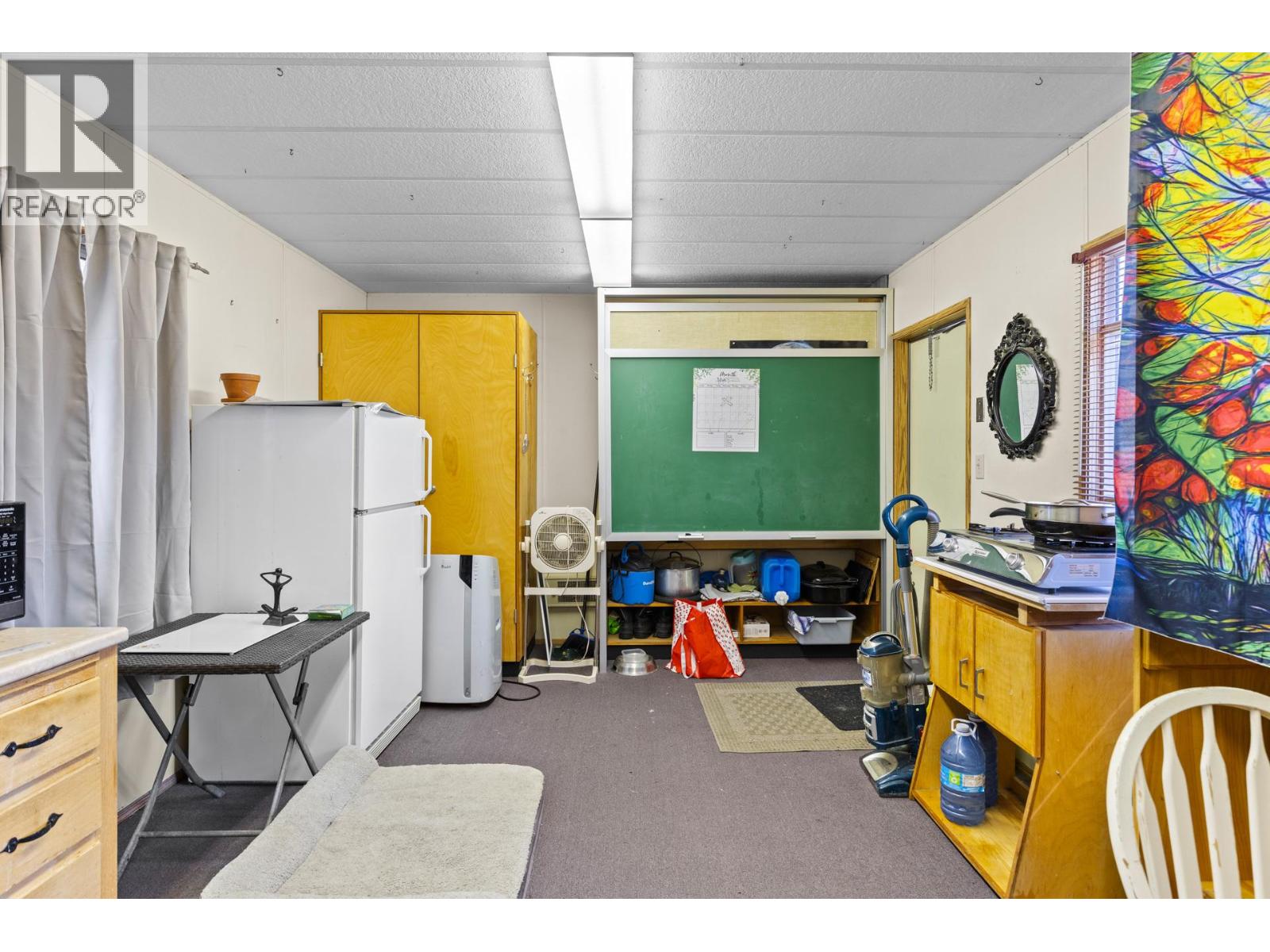 6097 Highway 3, Hedley