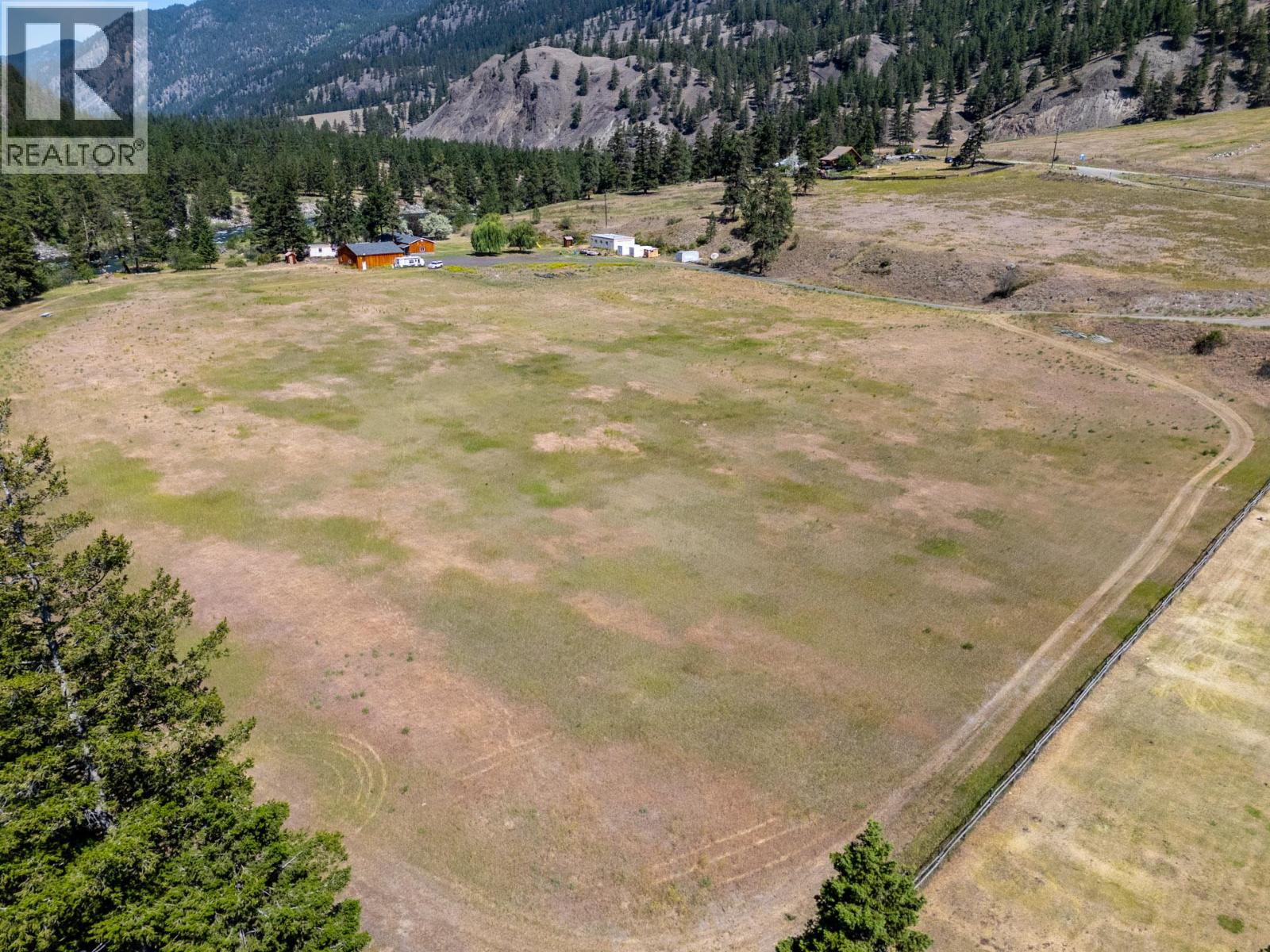 6097 Highway 3, Hedley