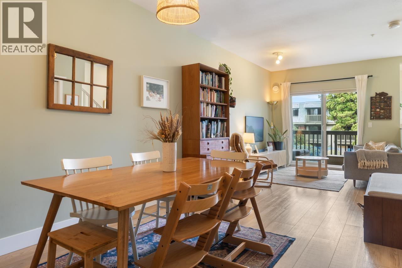 210 4458 ALBERT STREET, Burnaby