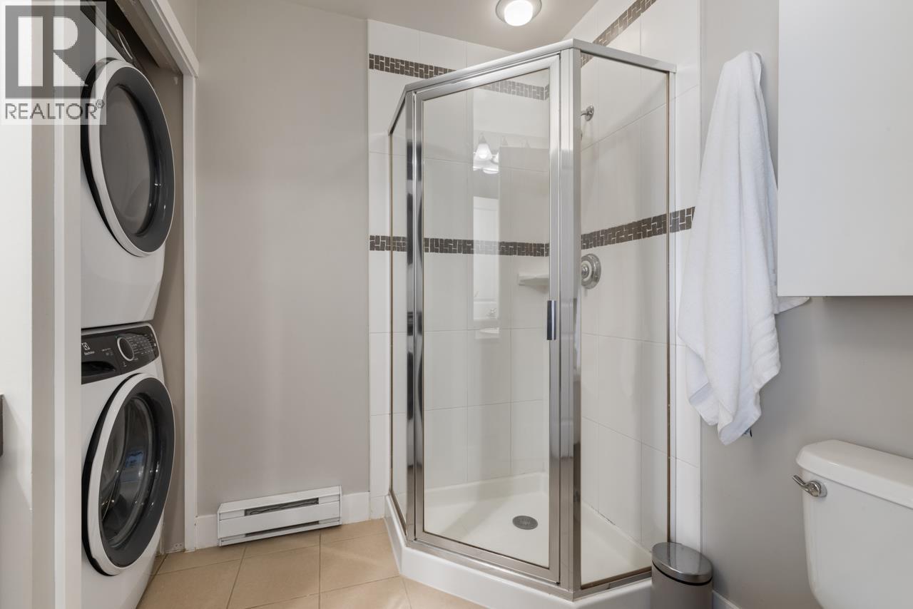 210 4458 ALBERT STREET, Burnaby