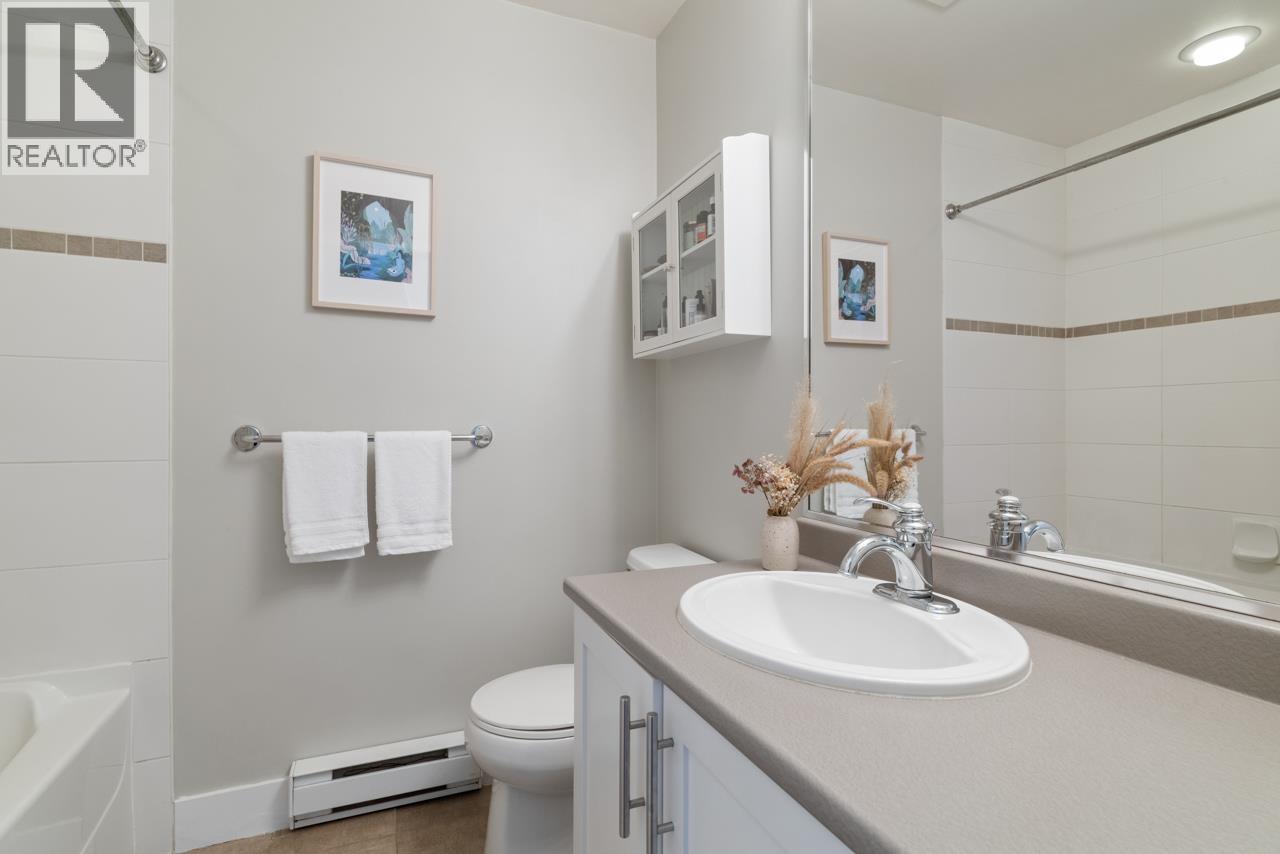 210 4458 ALBERT STREET, Burnaby