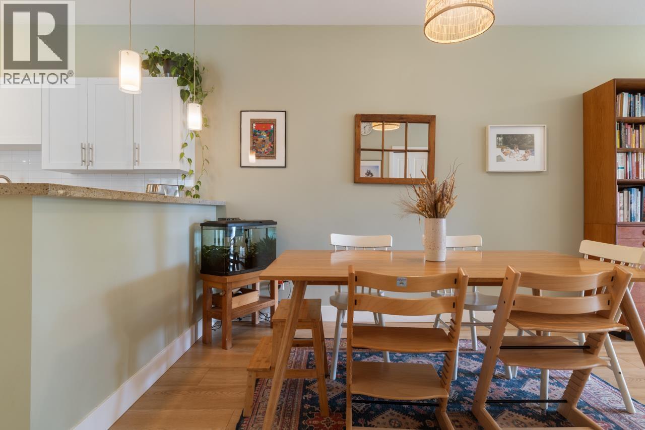 210 4458 ALBERT STREET, Burnaby